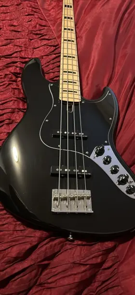 Sml5001 Sire Marcus Miller V7 2nd Gen Vintage Alder 4-string Bass Black - Used