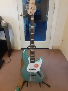 378700585 Squier Affinity Active Jazz Bass 4-string Guitar Mystic Sea Foam Green