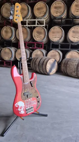 Cgs1026579 Squier By Fender 2010 Classic Vibe Precision Bass Fiesta Red