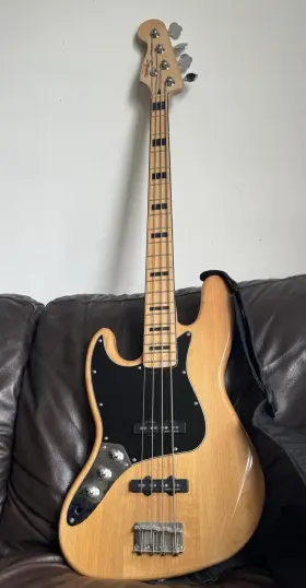 Cs13031339 Squier Fender Classic Jazz Bass 4 String Electric Guitar Natural