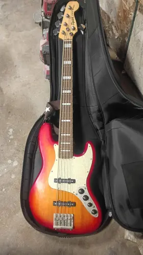 Ics20506080 Squier Jazz Bass 5-string Electric Guitar Sunburst With Gig Bag Strap Cable