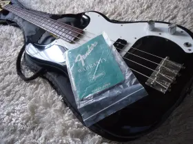 Spb33 Squier Vintage 1992 Japan Silver Series Fujigen Precision Bass Black