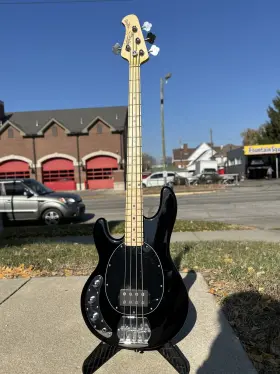 B086684 Sterling By Music Man Sub Stingray Electric Bass Left-handed