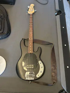 Sterling By Music Man 852956007103 Stingray Satin Transparent Black Fingerboard Electric Bass