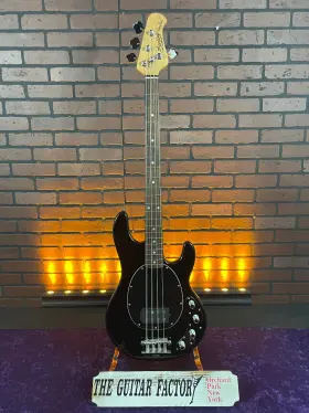 Ray34-1028-u Sterling By Music Man Stingray Ray34 Bass Guitar - Black With Case