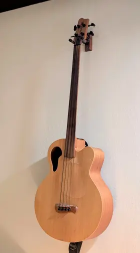 Cb10f Tacoma Thunderchief Acoustic Electric Fretless Bass Guitar Usa Made