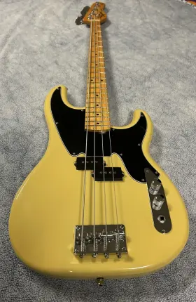 Tw66 Tagima Precision Bass Guitar In Butterscotch Excellent Condition