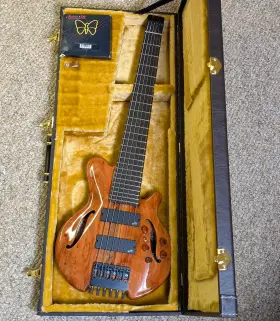 Ta-hl-6s-b The Arch Guitars Guitar Shop Custom 30.5 Inch Short Scale Hollowbody 6-string Headless Bass