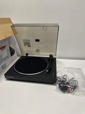 Victrola 810033111761 Used Automatic Turntable Bluetooth Belt Drive With Rca Connection