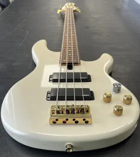 Pd4042602 Yamaha Bbg4sii Bbg4s Electric Bass Guitar 4 String Right Handed Vintage Whit