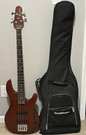 Bbn4ii Yamaha Brown Bass Guitar With Road Runner Case Great Deal - Look