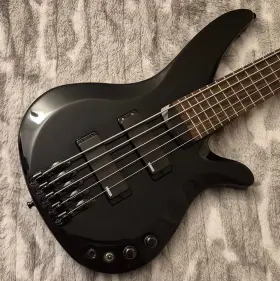Rbx775 Yamaha - 5-string Bass 35 Inch Scale Dual Split-coil Pickups Black