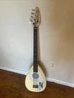 Vox APACHE-1B Used. Price: $539.00.