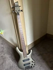 Ibanez Ergodyne EDB600 4-STRING Solid Body Right-handed Bass Made Korea Used. Price: $450.00.