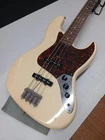 Fender Japan JB62-75US Used 2002-2004 Alder Body Rosewood Fingerboard W/hardcase. Price: $916.99.