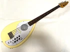 Vox APACHE-1B Teardrop Electric Travel Bass Speaker Built-in Vintage White Used. Price: $699.99.