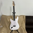Lyxpro Cs Beginner 39 Electric Guitar & Only With Hair Line Used. Price: $110.00.