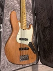 Fender American Professional Ii Jazz Bass V Natural 5-STRING W/ Case New. Price: $1800.00.