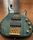 Modulus Quantum 5 Electric Bass Guitar Usato. Price: $4125.45.