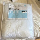 Room Essentials Cooling Waterproof Mattress Pad Twin/xl White Oeko-tex New. Price: $10.00.
