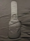 Fender V Deluxe Gig Bag For Electric Bass Guitar Pre-owned. Price: $50.00.