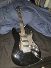 Sawtooth Electric Guitar St-es-bkc With Chrome Pickguard Used. Price: $109.99.