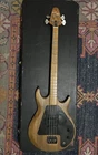 Vintage Gibson Grabber Bass 1974-1975 Used. Price: $2200.00.