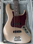 Fender American Profesional Classic Jazz Bass W/case Open. Price: $1400.00.
