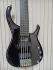 Modulus QUANTUM5 Electric Bass Black NO.MG1930 Used. Price: $5252.08.