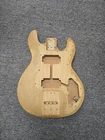 Peavey Usa T-40 Electric Bass Guitar Body String Used. Price: $199.99.