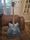Guild Starfire Bass Semi-hollow Short Scale Double-cut Guitar Gig Bag Used. Price: $560.00.