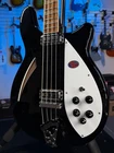 Rickenbacker 4005V 2026 - Jetglo Vintage Style Case, Auth Dealer 716 New. Price: $4200.00.